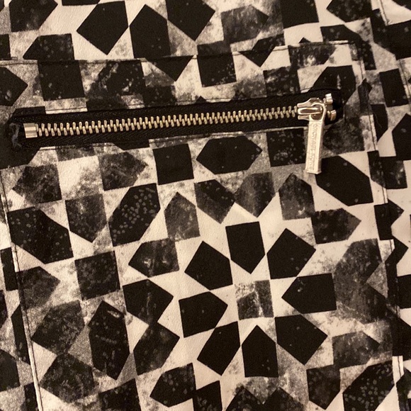 Michael Kors blouse- Small - Picture 3 of 4